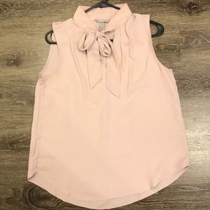NEW w/o tags H&M dusty pink blouse with tie. US 4